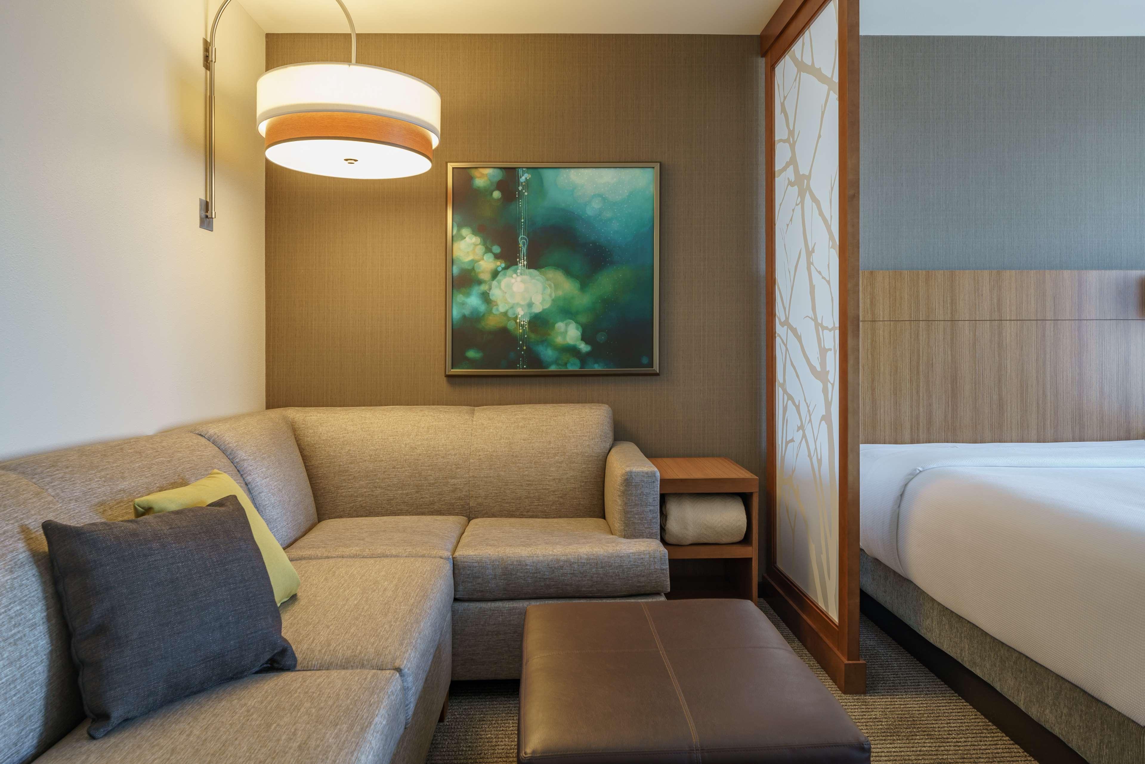 Hyatt Place Galleria 3*