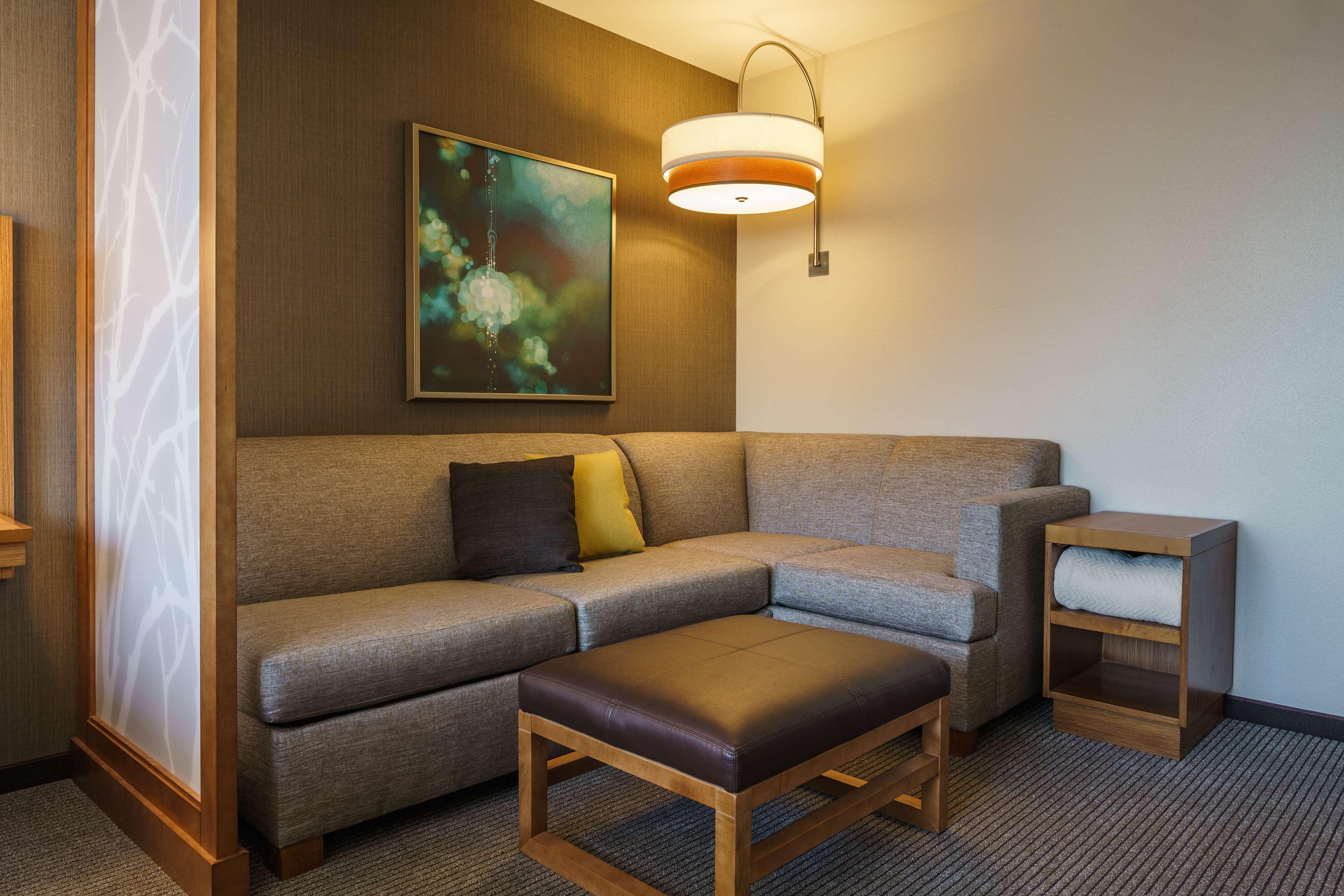 Hyatt Place Galleria 3*
