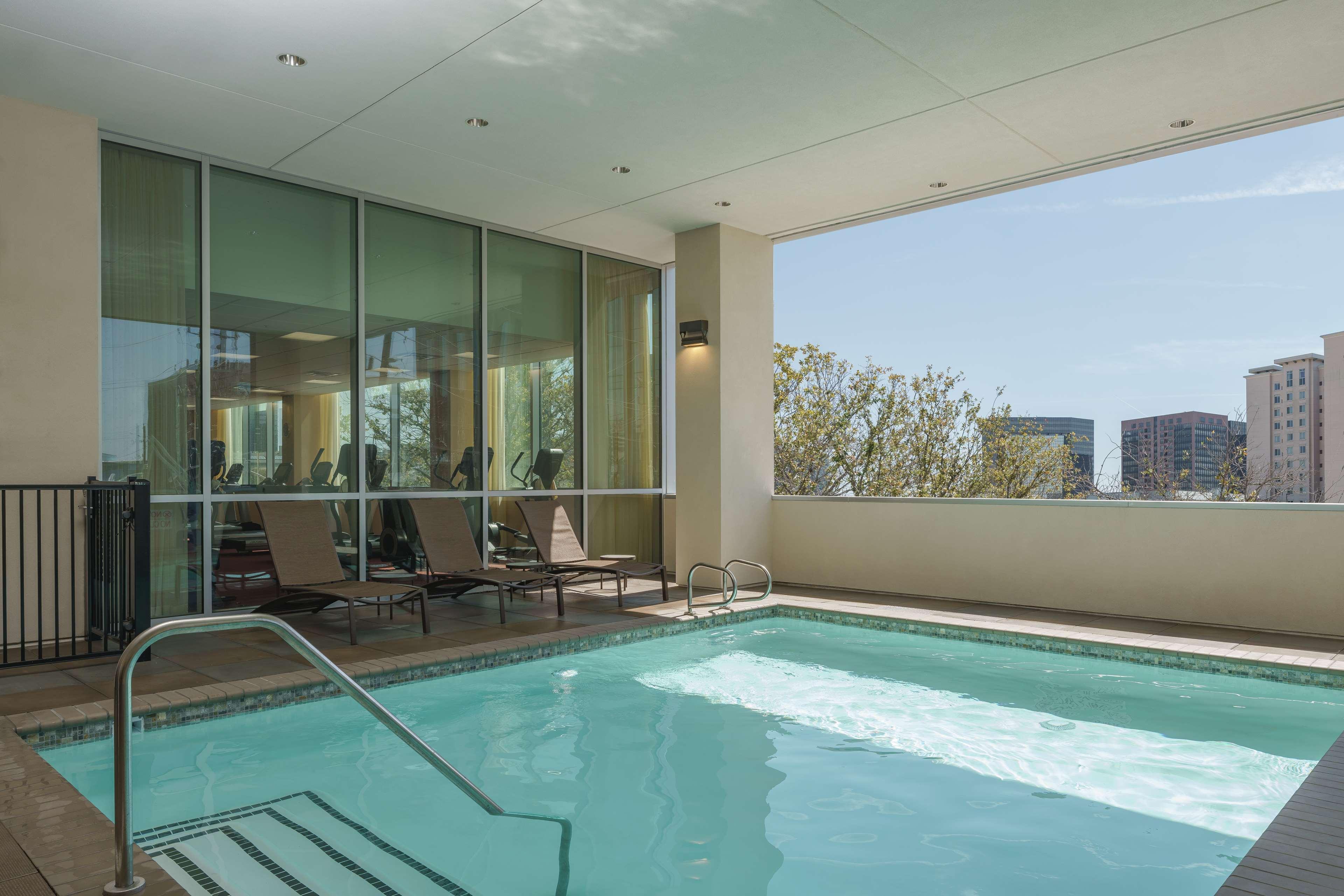 Hyatt Place Galleria Hotel 3*