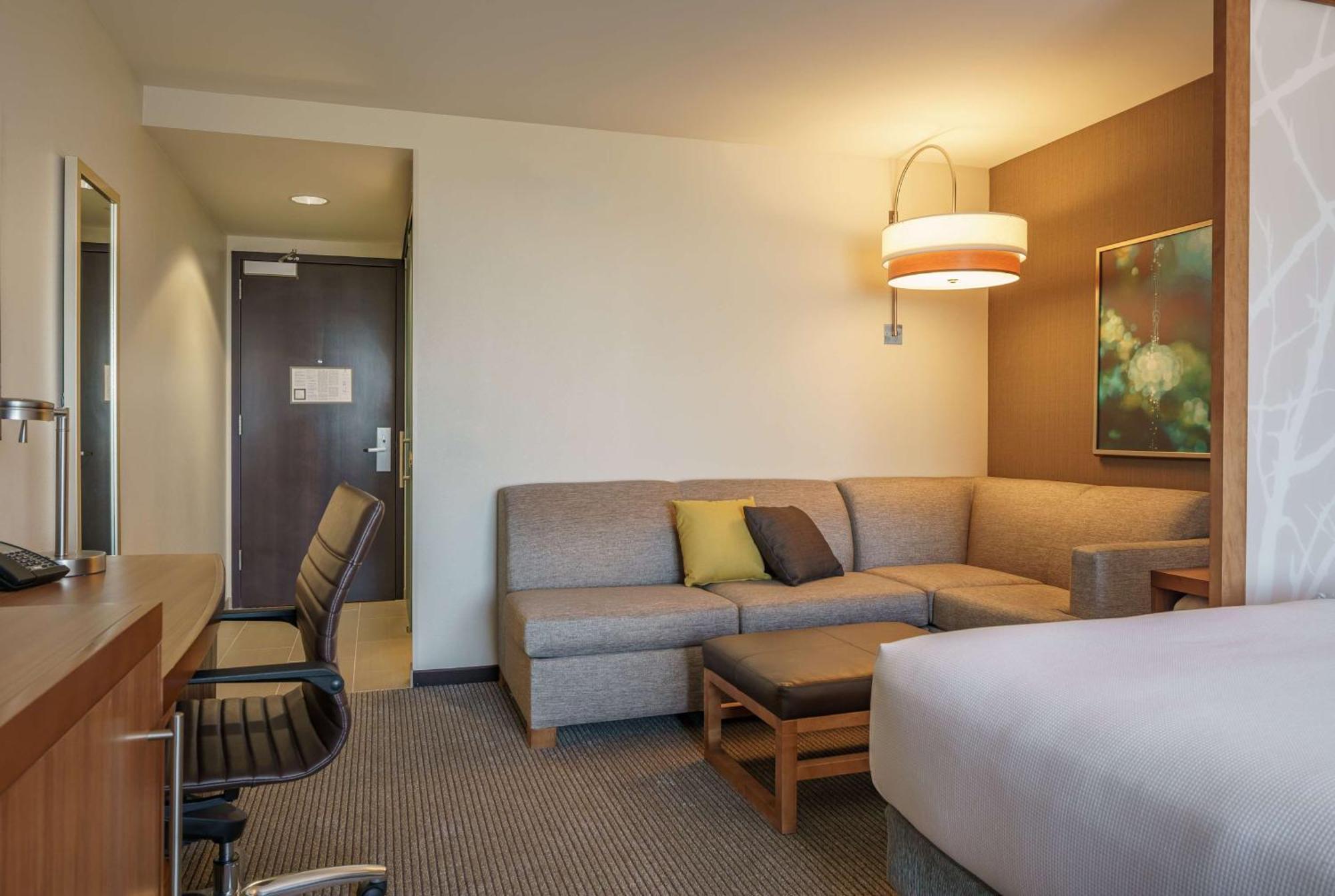 Hyatt Place Galleria